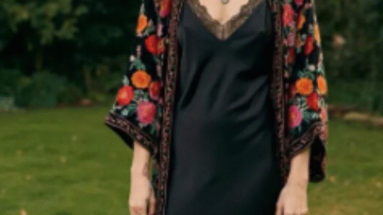 15 Boho Outfit Ideas for a Free-Spirited Vibe