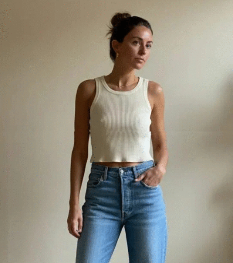 15 Jeans Summer Outfits for a Casual Look 2025