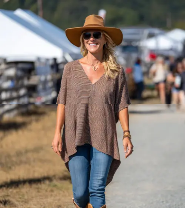 10 Cute Country Concert Outfits for Women Over 50 That Feel Comfortable, Stylish, and Last All Day