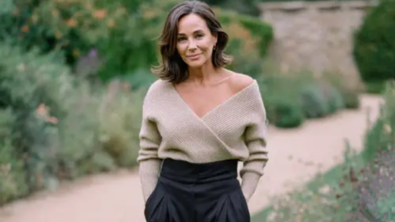 10 Old Money Outfits with Black Pants: Sophisticated Style Without the Fuss 2026