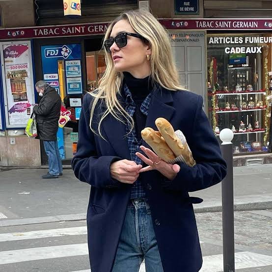Blue Blazer Outfits for Women That Make Workwear Feel Fresh 2026